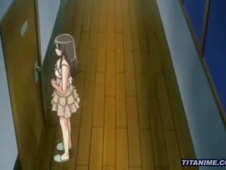 她 走 在 到 我的 室 由 事故