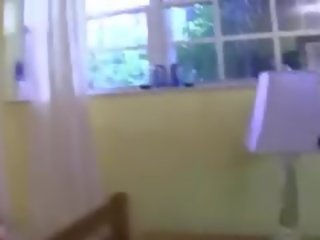 তিন তরুণ মেয়েরা যৌনসঙ্গম সঙ্গে সিঁধেল চোর