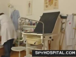 泄露 隐 凸轮 的gyno 考试 电影