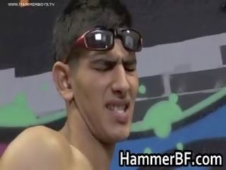 Groovy देख teenies फक्किंग और सकिंग
