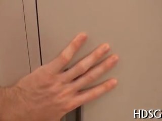 Japonská dáma cums na prsty