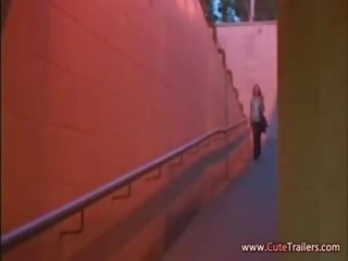 아마추어 vid 의 나의 공공의 오줌 누는 여학생