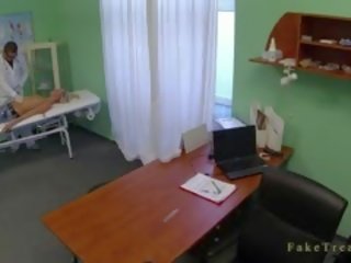 Bjonde gisht fucked nga md me doreza
