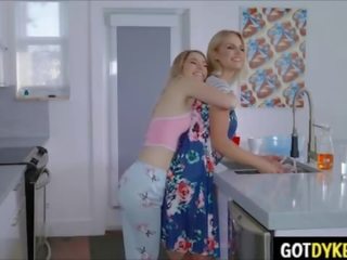 Lesbian xxx video with attractive cougar neighbor