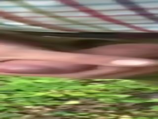 屋外 手コキ で ザ· 森 ととも​​に ザ· 妻