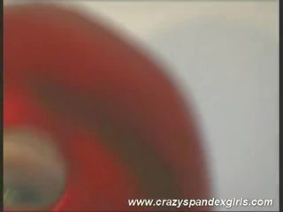 Angie içinde sleaze scarlet dar egin-eşik