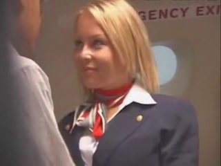 هذا produces الحب إلى ال قمرة attendant 3(censored -)