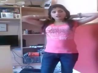 Delightful kolegj divinity ngadalë strips larg të saj veshje dhe mov
