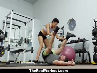 Therealworkout - glorious ส่วนบุคคล ผู้ฝึกสอน fucks ลูกค้า ที่ ยิม