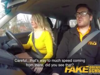 Підробка driving школа louise укриття скаче в instructors putz