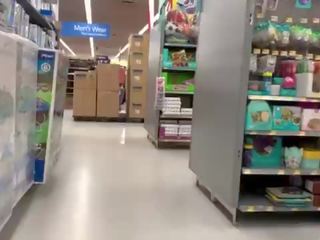Stalker records nainen sisään walmart public&excl; hän on ei pikkuhousut sisään julkinen