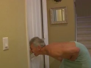 Peeping step-dad zīle jizz