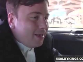 Valóság királyok - bevállalós anyuka lesből - (levi készpénz, stepphanie tommy) - bridal bliss