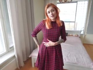 Splendid redhead femme fatale sucks at mahirap fucks ikaw habang parents malayo - joi laro